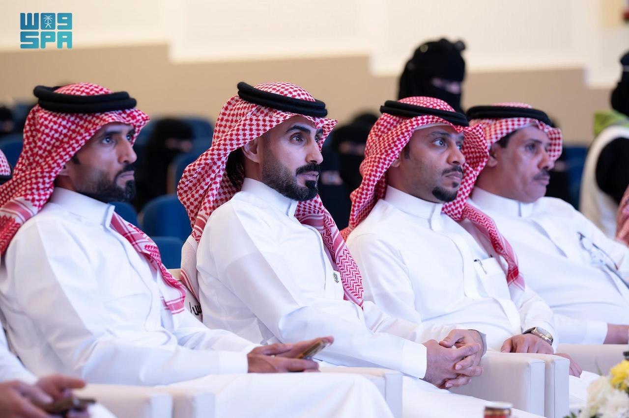 حضور المدير العام لملتقى قيد المحاسبي.jpg